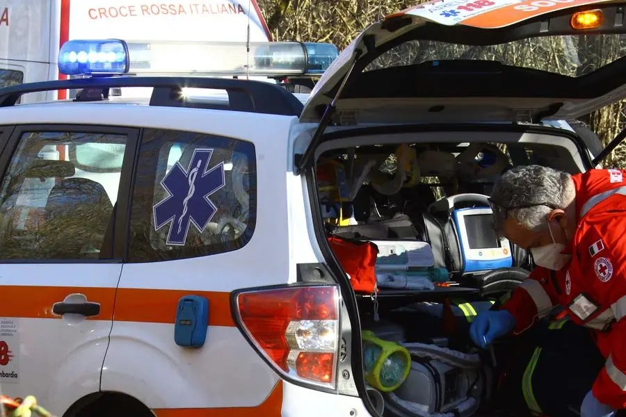 Rovigo, doppio incidente: due ragazze in ospedale e un ferito