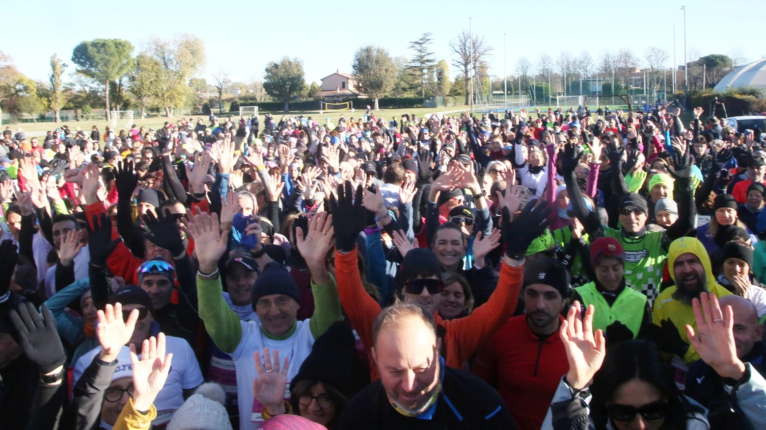 Tantissime persone hanno partecipato alla corsa contro la violenza sulle donne