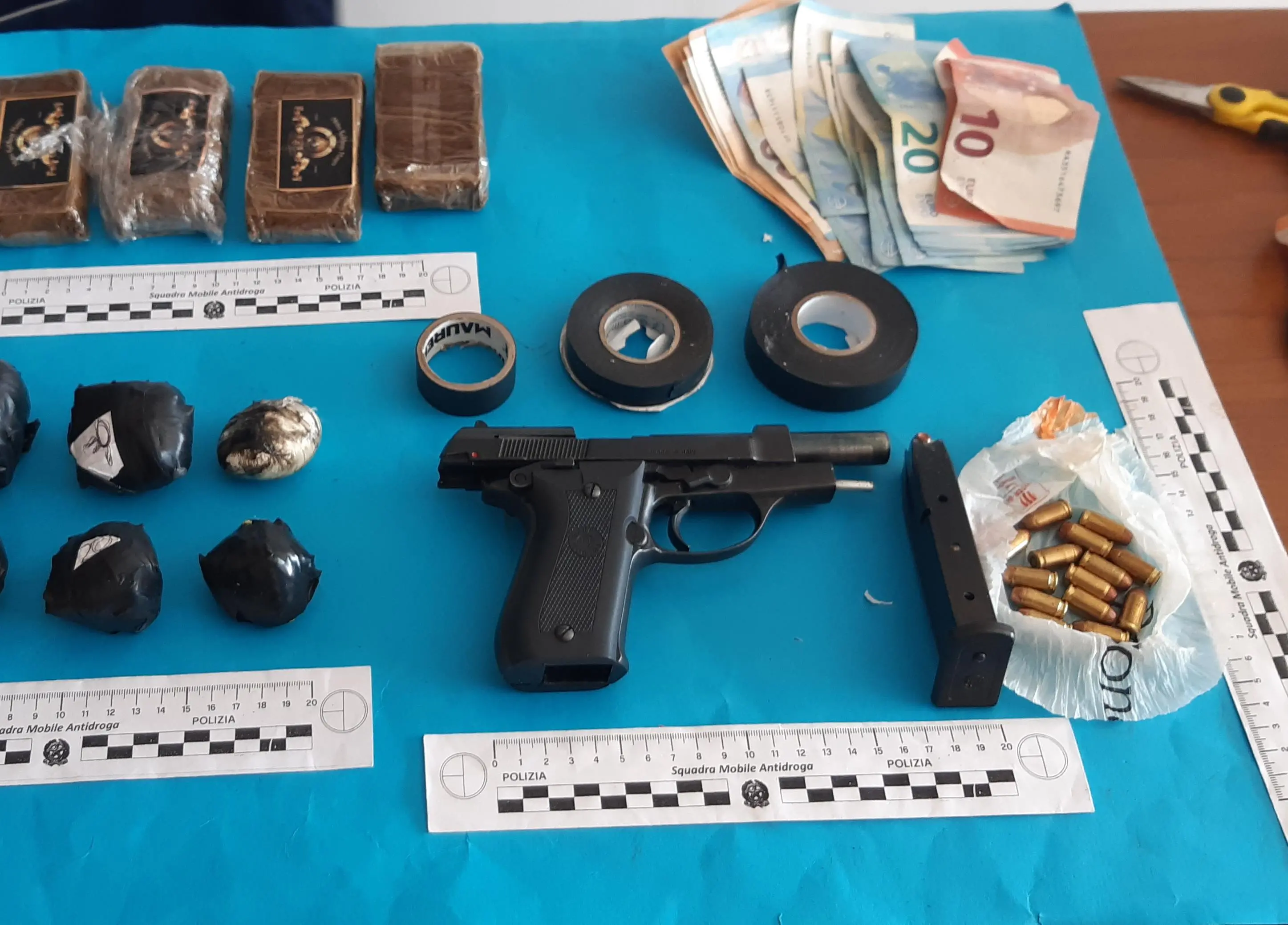 Lotta Allo Spaccio Pistola, Cocaina E Hashish: Arrestato Boss Dei Pusher