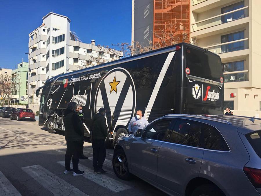 Incidente Pesaro, Danneggiato Il Pullman Della Virtus Bologna