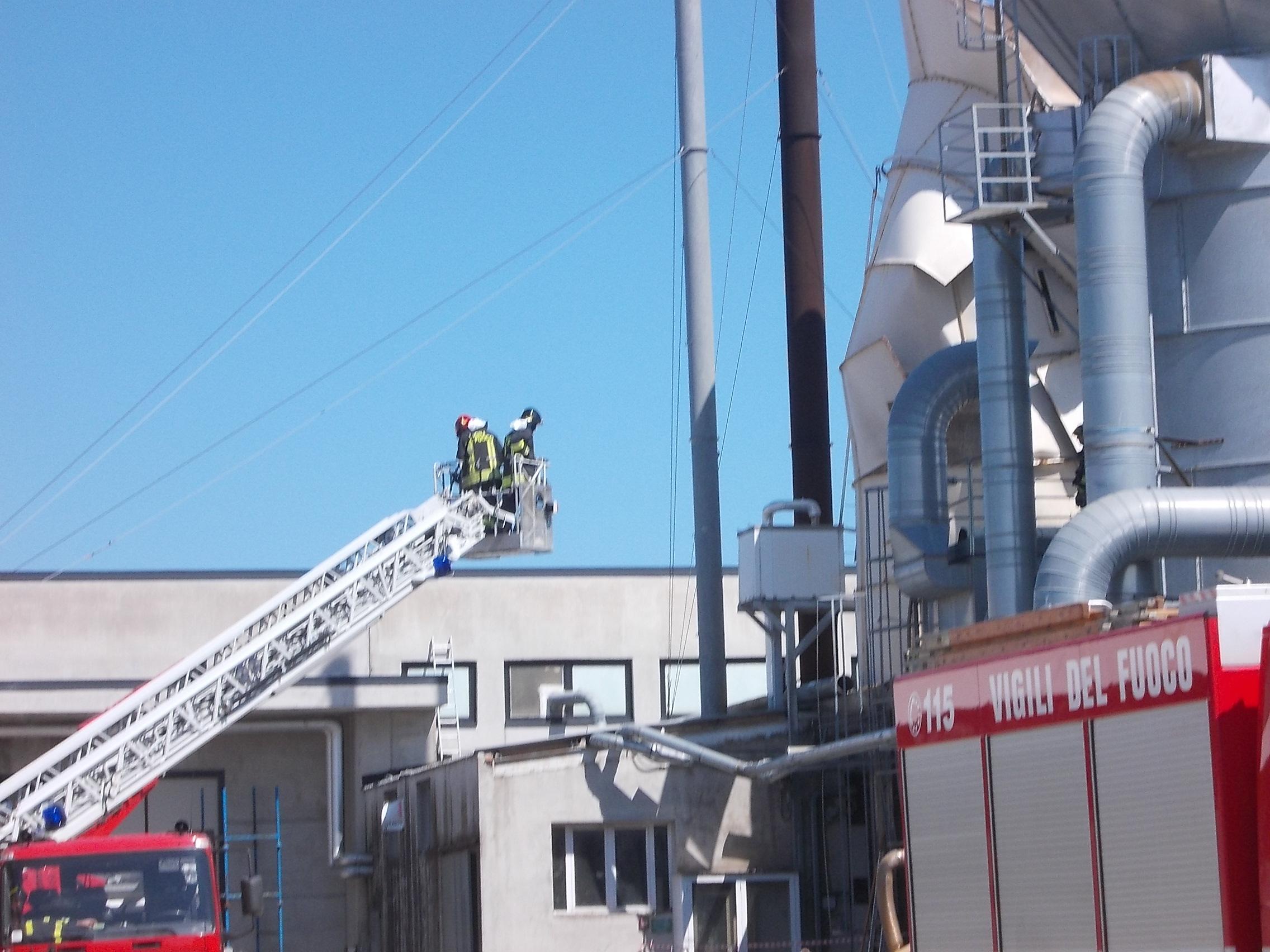 Recanati Ancora Paura Alla Gfl Nuovo Incendio Nel Silos Maledetto