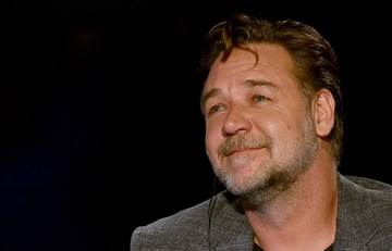 Russell Crowe concerto a Bologna, agli alluvionati dell’Emilia Romagna l’incasso dello show