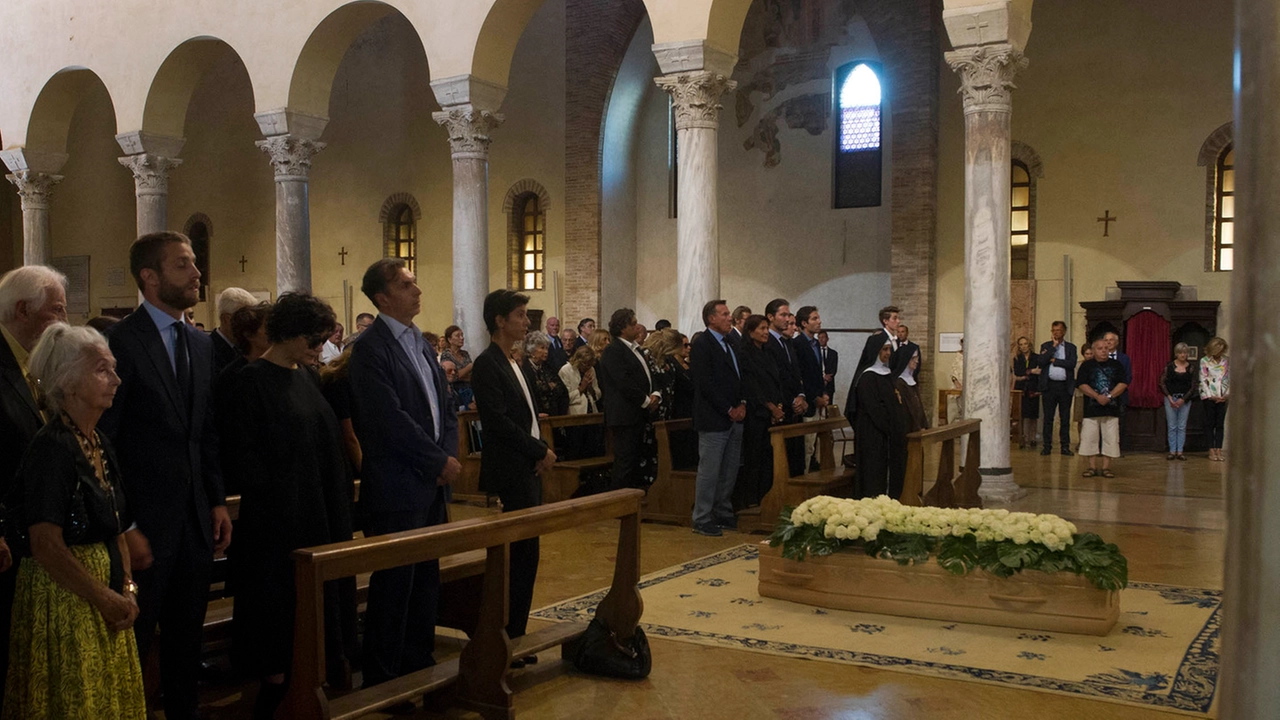 Il funerale di Idina Ferruzzi (Foto Corelli)