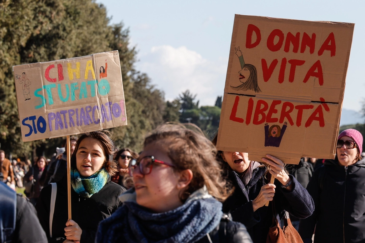 Una delle tante manifestazioni contro la violenza sulle donne