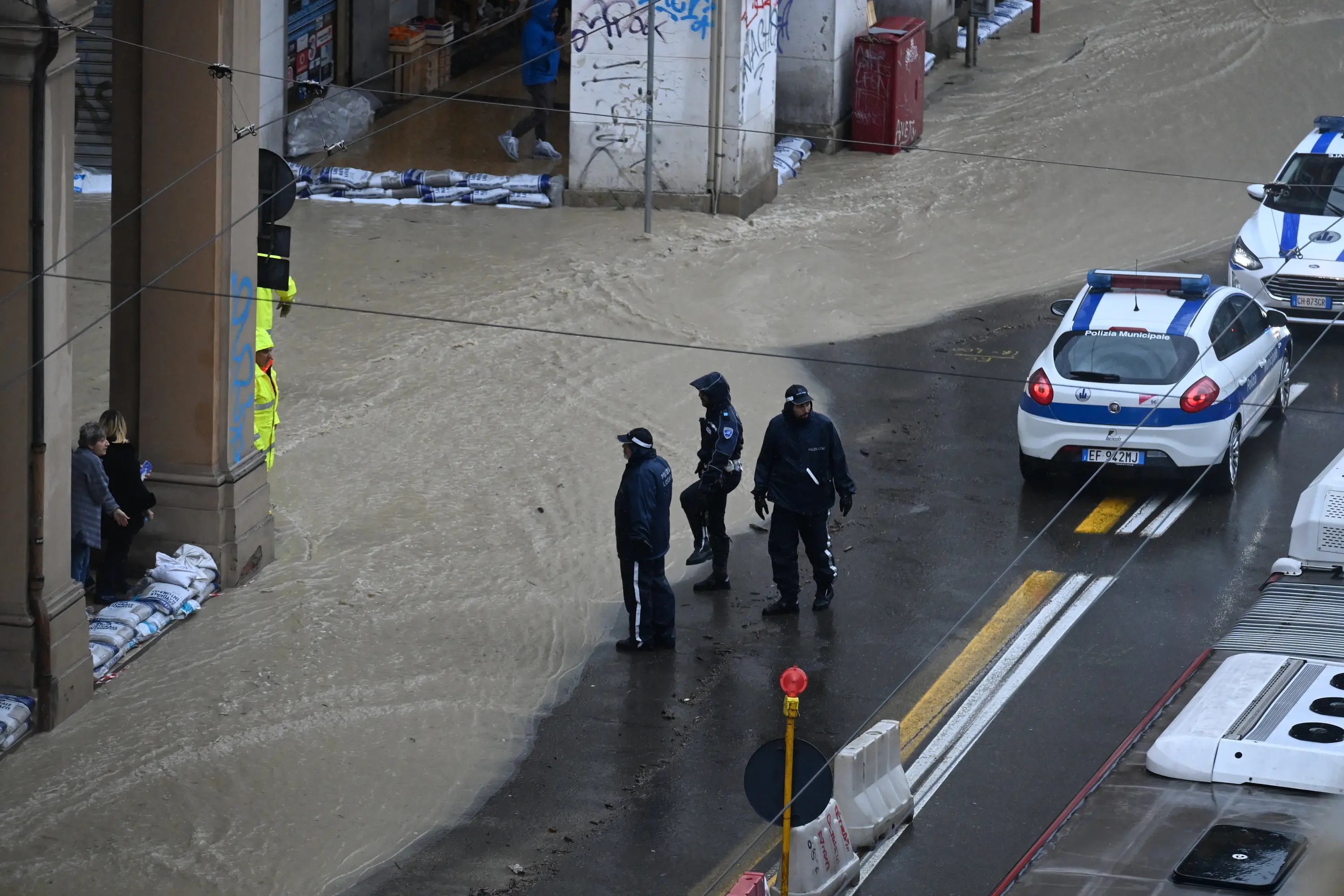 Bologna, Via Saffi Finisce Ancora Sott’acqua: Rabbia Di Residenti E ...