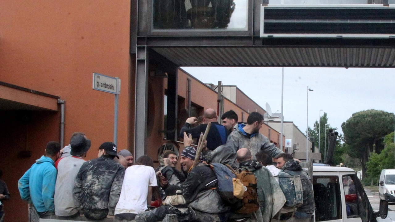 Paciugo e ’Romagna mia’  I ragazzi sempre in campo