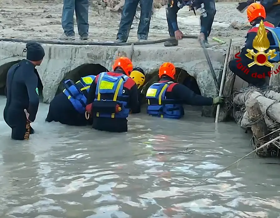 Alluvione e terremoto Marche, oltre 4mila interventi dei vigili del fuoco di Ancona