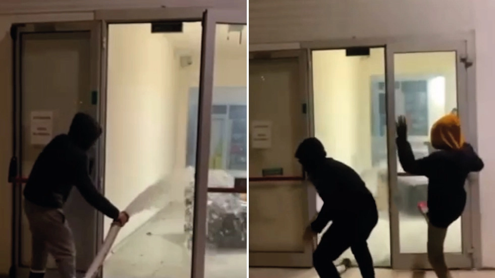 Vandali allagano un corridoio del Rubicone Fashion con un idrante: immagini presi dal video postato sui social