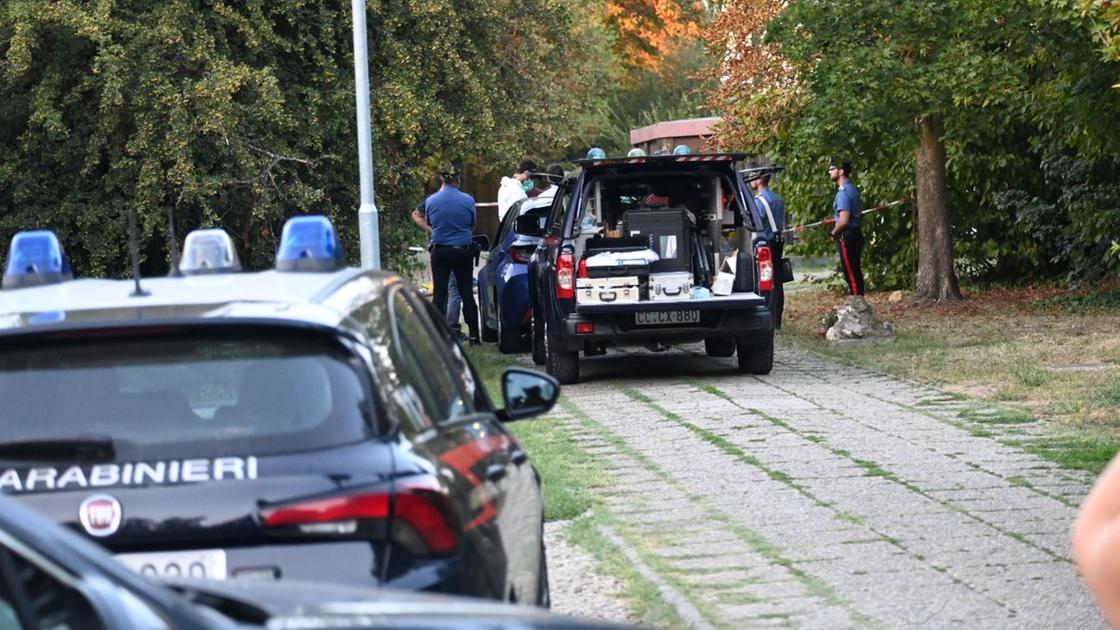 Fatal Stabbing in San Giovanni in Persiceto: Man Bleeds Out in Park Near Cemetery