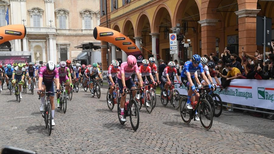 Il Giro d'Italia a Modena (FotoFiocchi)