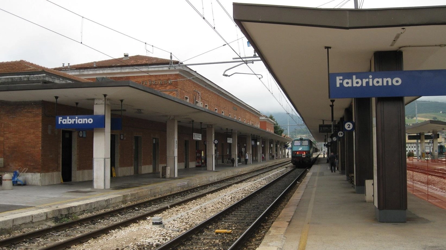 Stop treni per Civitanova: ci sono gli autobus