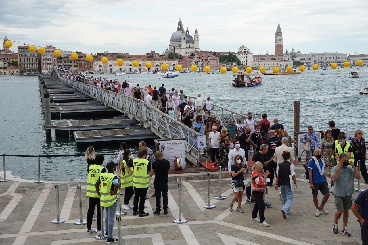 Il ponte votivo che collega le Zattere alla Chiesa del Redentore