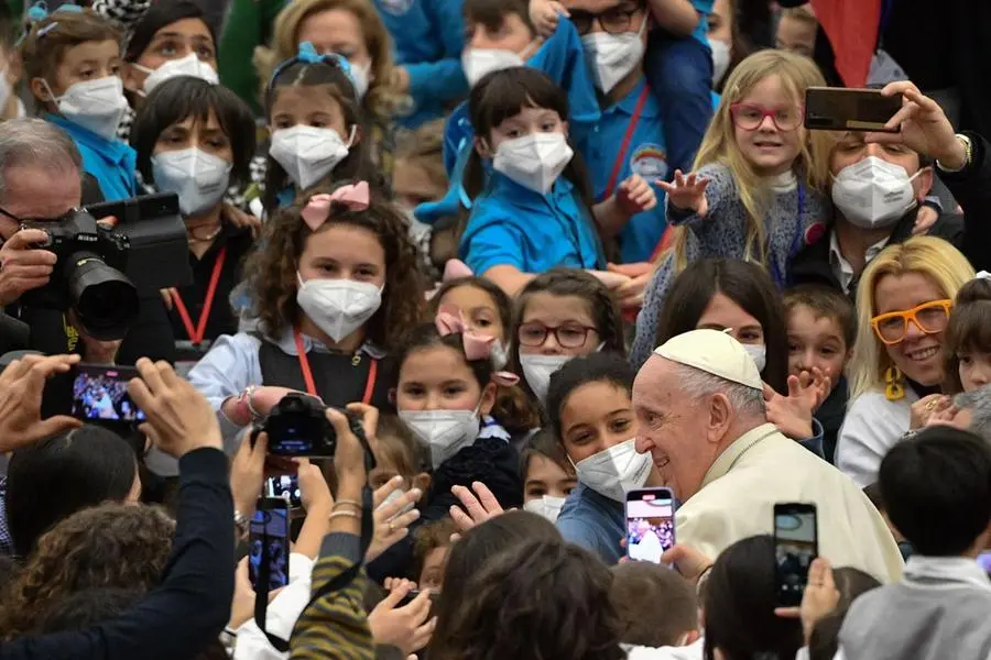 Coro Antoniano di Bologna dal Papa: "Voi unite le generazioni"