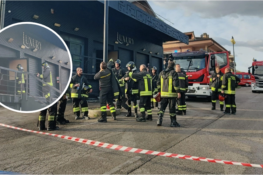 Incendio alla discoteca Luxury di Porto San Giorgio (foto Zeppilli)