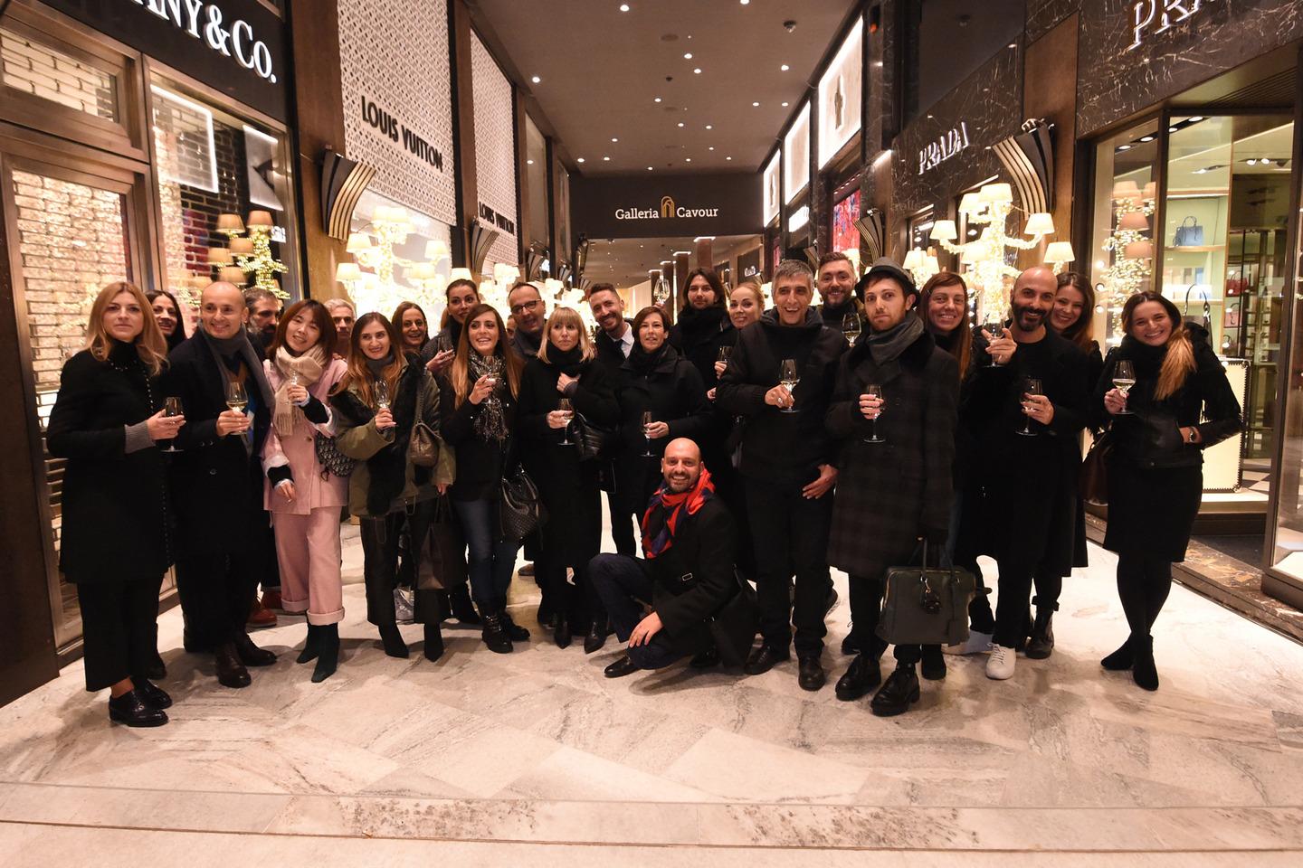 Bologna, Galleria Cavour Si Veste Di Luci Per Un Magico Natale