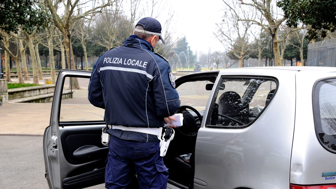 Polizia locale (foto di repertorio)