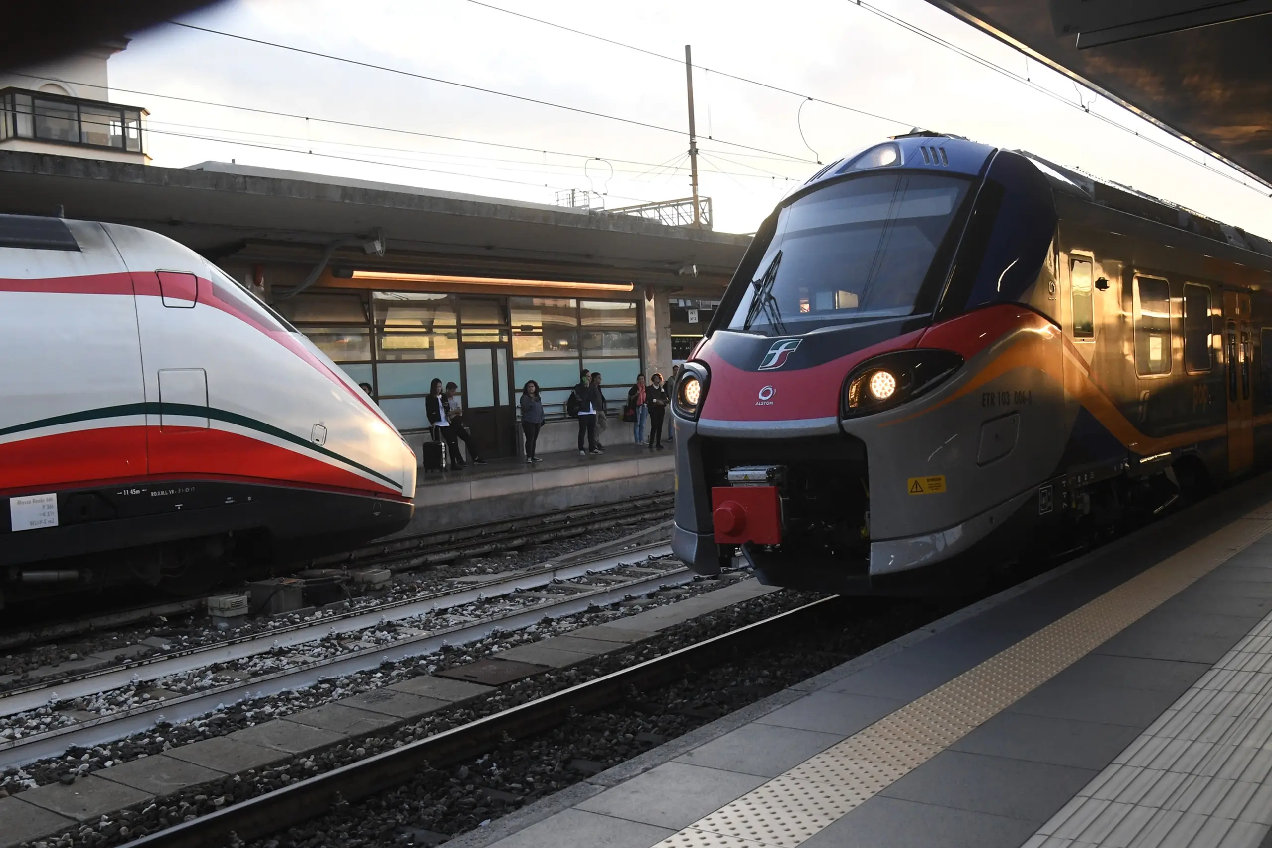 Treni in ritardo e cancellazioni per il maltempo in Emilia Romagna