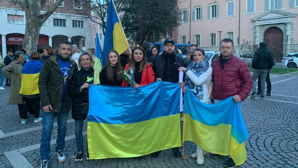 Ucraina, 300 in corteo per la pace: "Vite stravolte, no all’indifferenza"