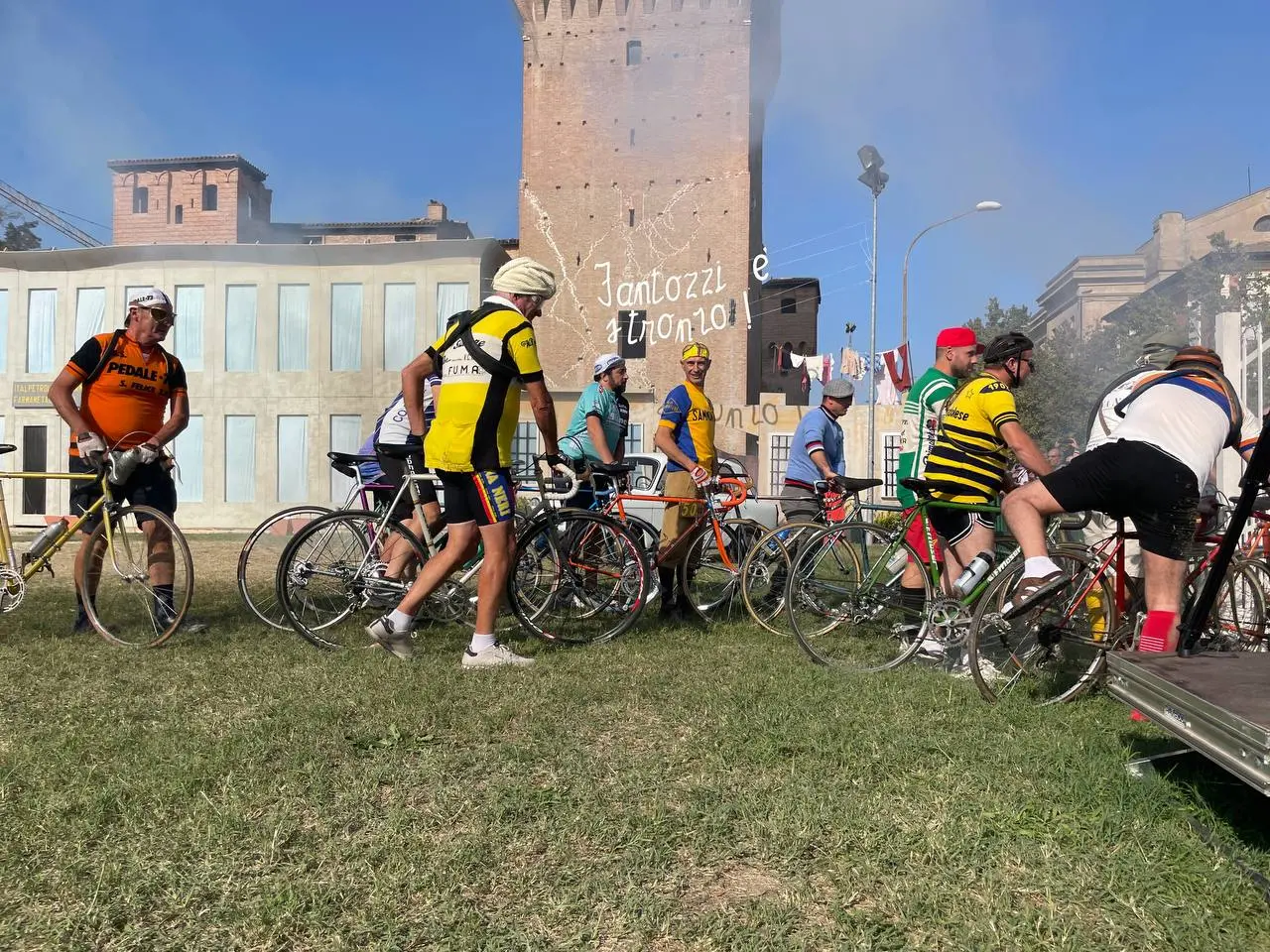 Il “Villaggio Fantozzi” invade San Felice tra comparse e set dei celebri  film