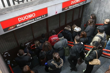 Funerali Silvio Berlusconi: chiusa fermata metrò Duomo. Linee bus e tram a rischio, ecco quali