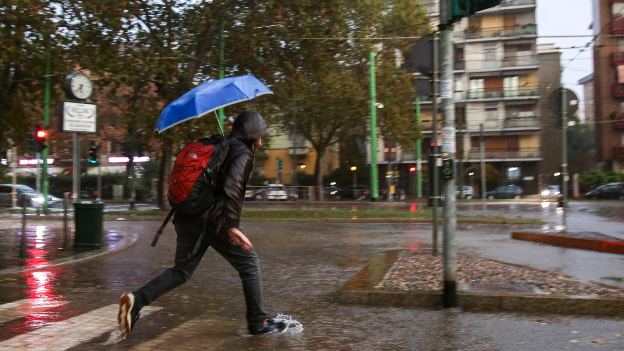 Meteo Emilia Romagna, allerta per temporali (Foto Newpress)