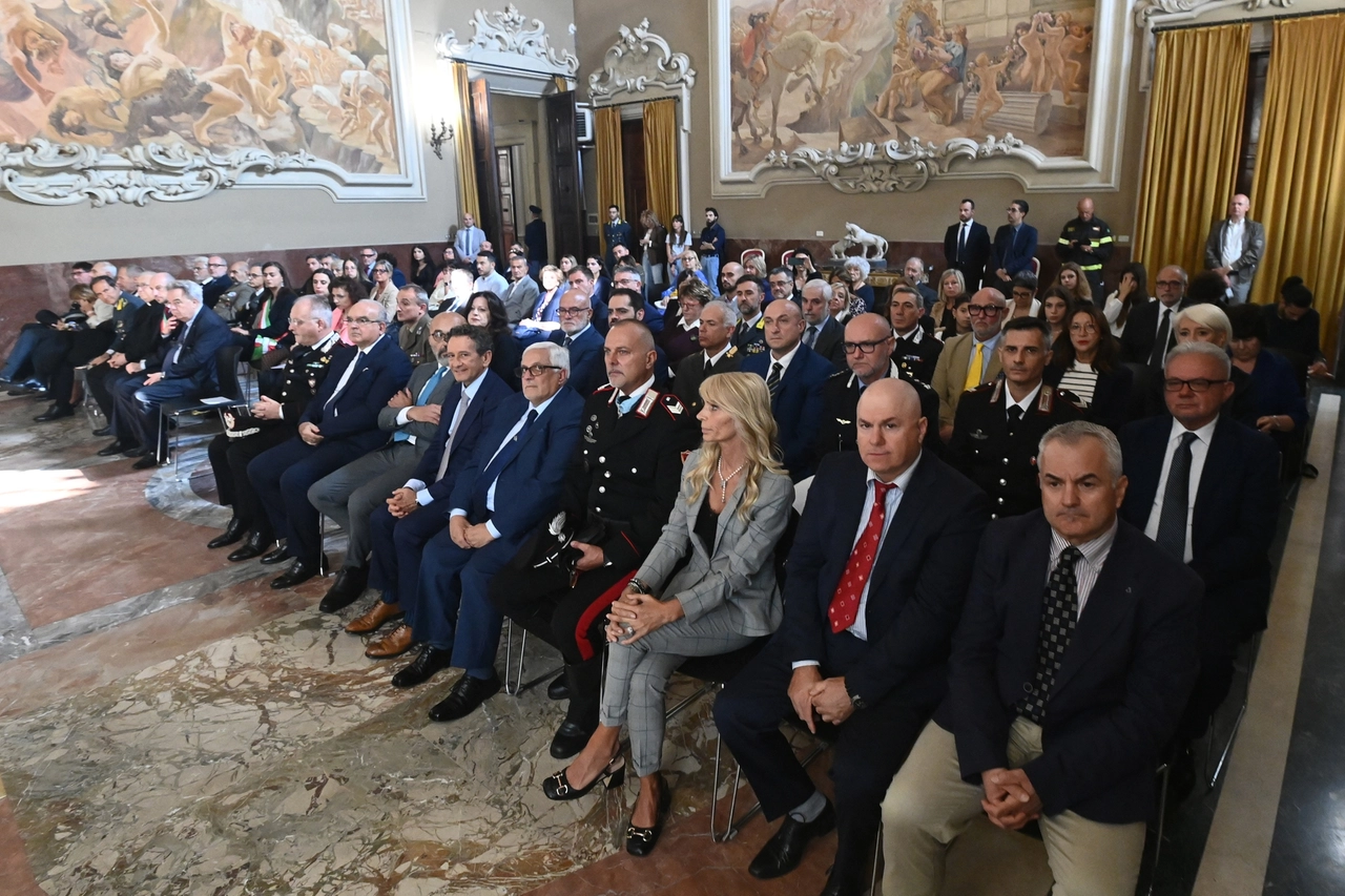 Cerimonia in prefettura, in 25 ricevono l'onorificenza dell’ordine al merito della Repubblica (foto Schicchi)