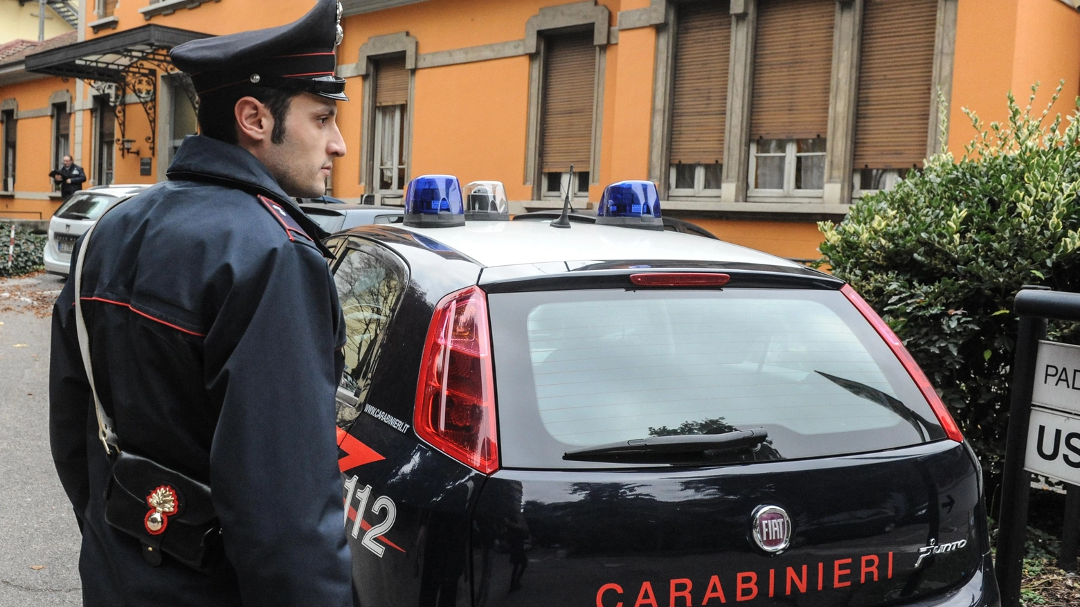 I carabinieri in casa dell'aiuto cuoco hanno trovato hashish e marijuana