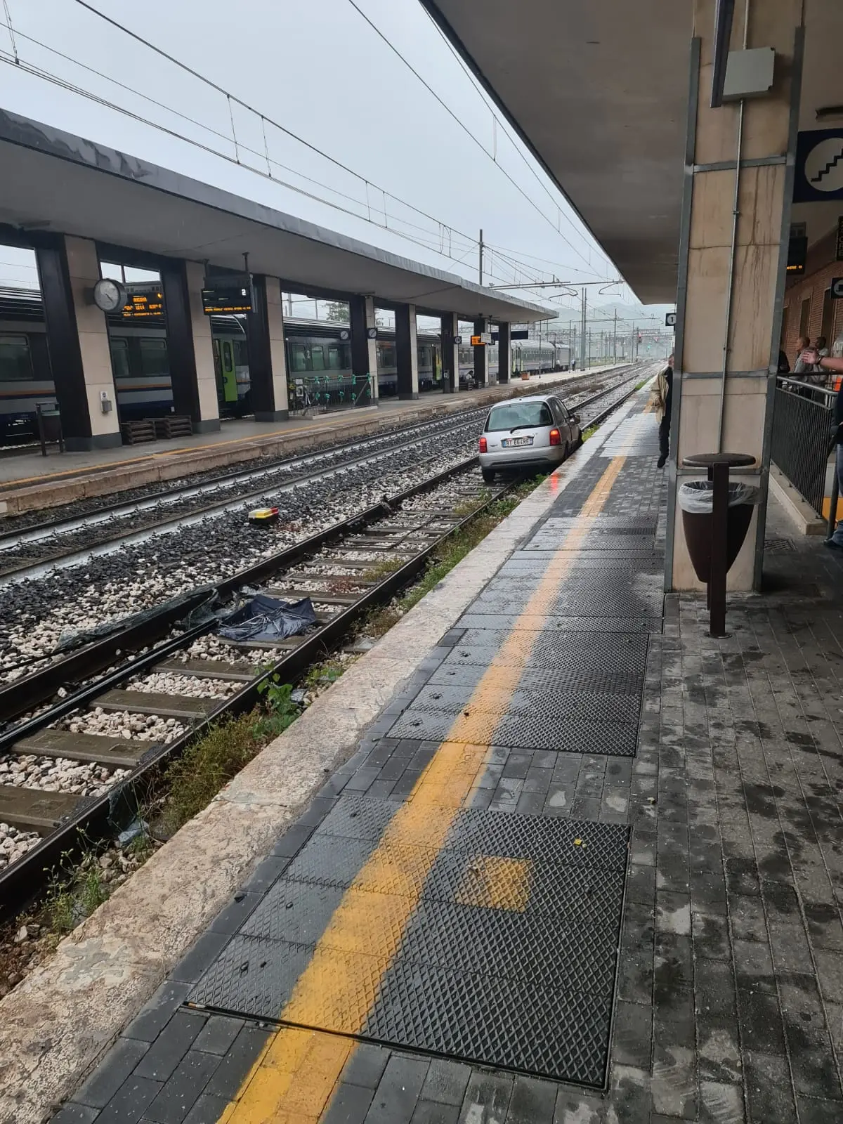 Auto sbrinatore frost di fusione al parabrezza posteriore Foto stock