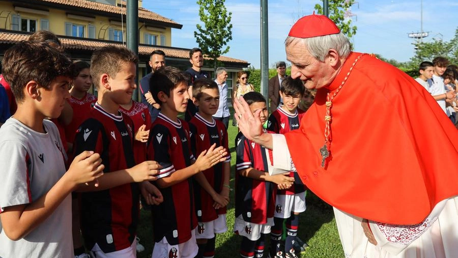 Il cardinale Zuppi a Casteldebole