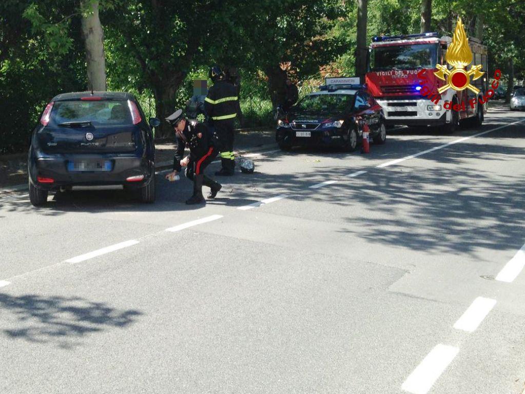 Incidente Senigallia Auto Travolge Ciclista E Sbatte Contro Un Albero