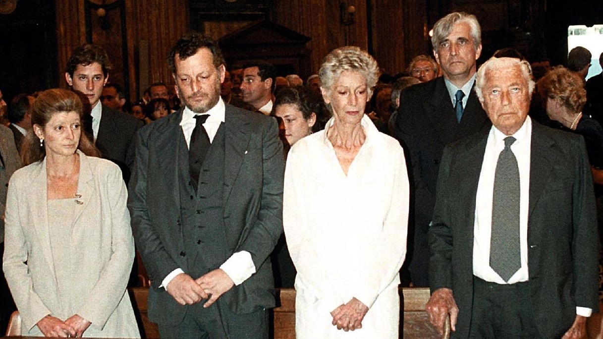Una foto del 2003 della famiglia Agnelli: da sinistra Margherita Agnelli Edoardo Agnelli, Marella Agnelli e Gianni Agnelli