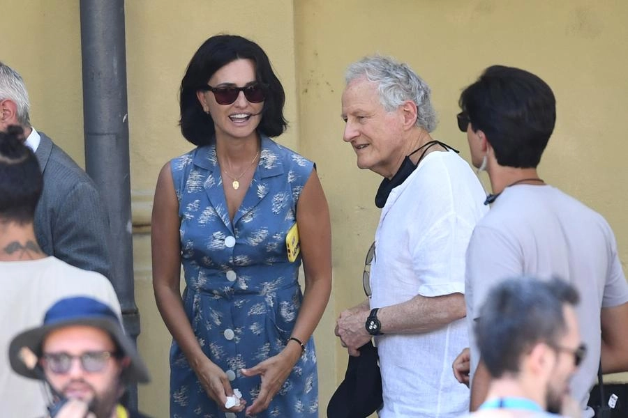 Penelope Cruz con il regista Michael Mann sul set (foto Fiocchi)