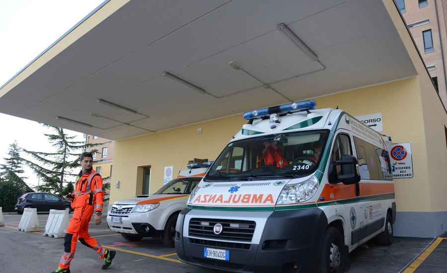 Civitanova Marche Tre Infermieri Aggrediti A Calci E Pugni Al Pronto Soccorso 7446