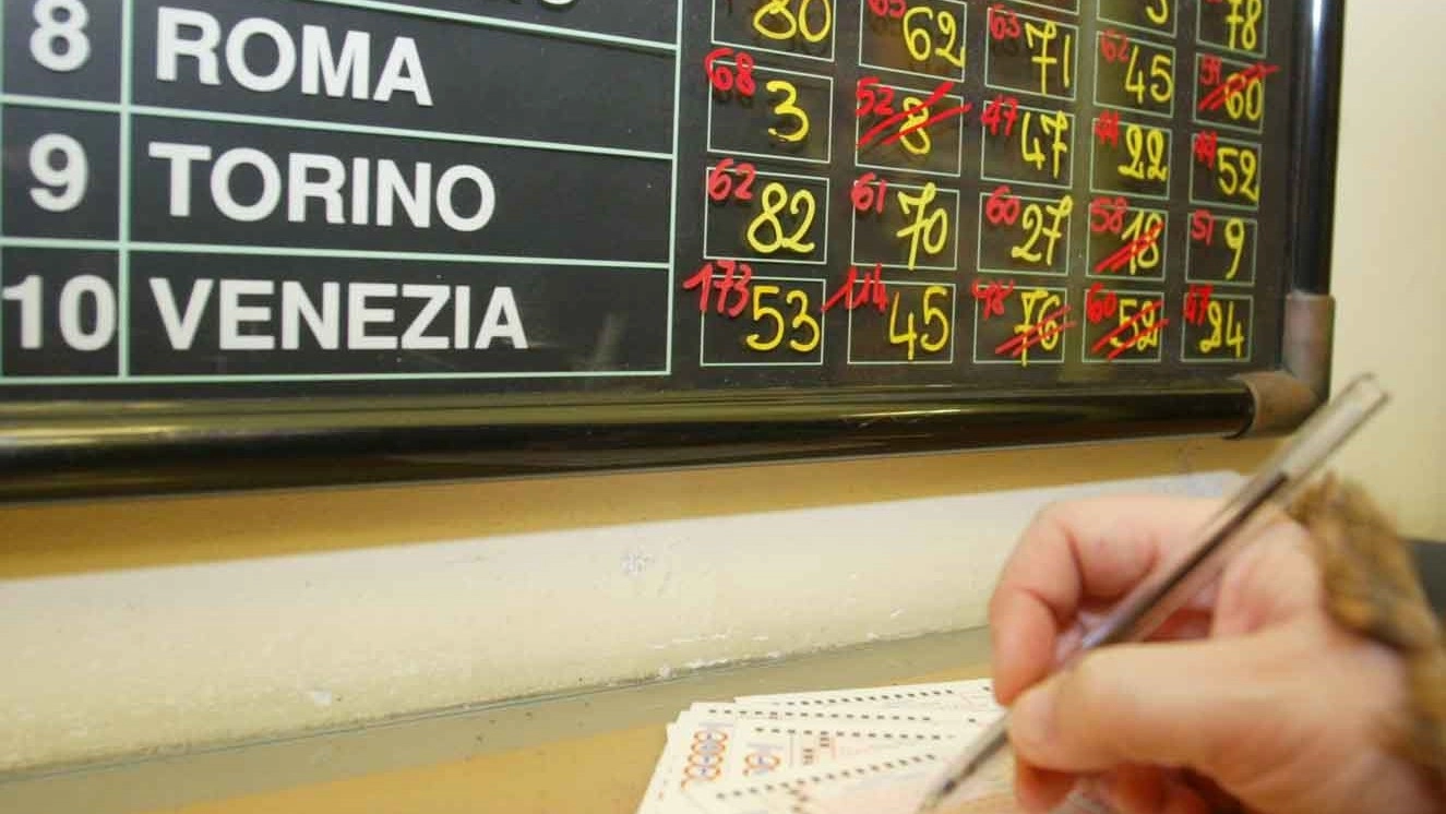 Con 3 euro ne vince quasi 125 mila al Lotto