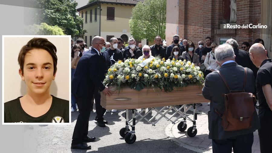 Marco Lelli Ricci Funerale A Bologna La Madre Un Onore Averti Come