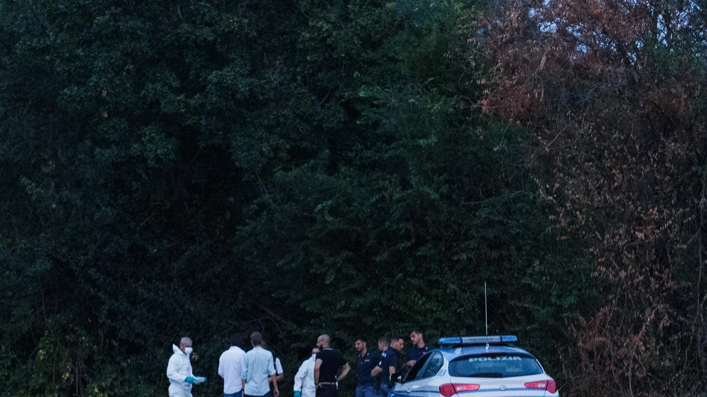 Trovato morto nel campo  Giallo in via Pallavicini