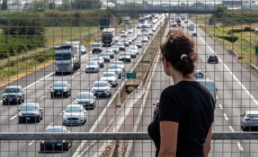 Esodo, vacanzieri bloccati sulla A14: "Sette ore in coda per raggiungere Rimini"