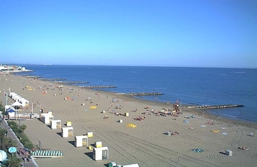 Meteo Veneto, caldo in aumento e nuovo allarme climatico: livello “intenso” per la zona costiera