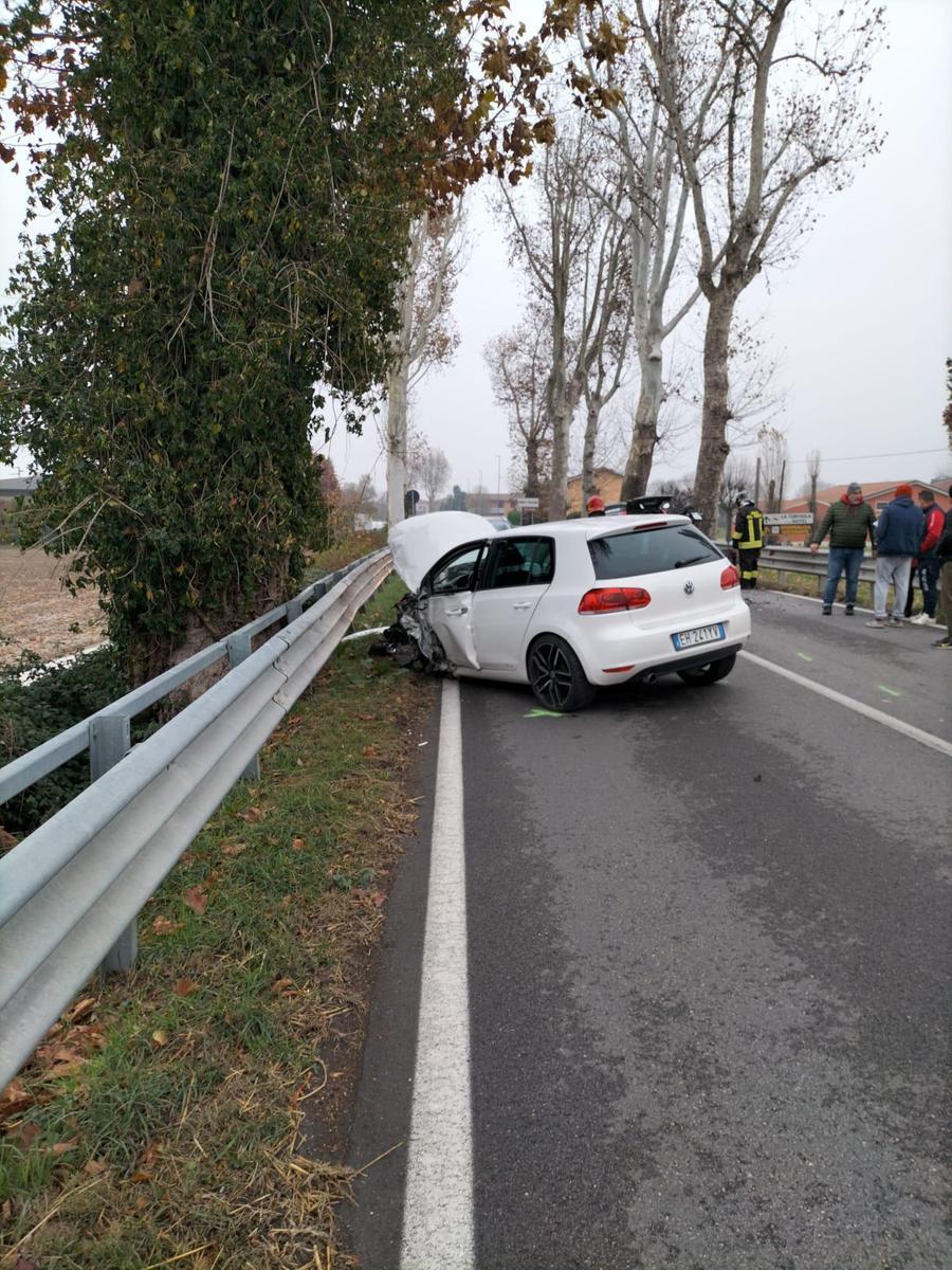 Scontro Frontale Sulla Provinciale In Quattro Finiscono All’ospedale