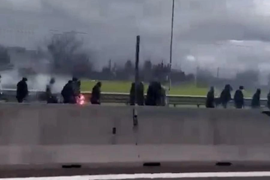 Scontri tra tifosi della Roma e del Napoli nell'area di servizio Badia al Pino, Arezzo