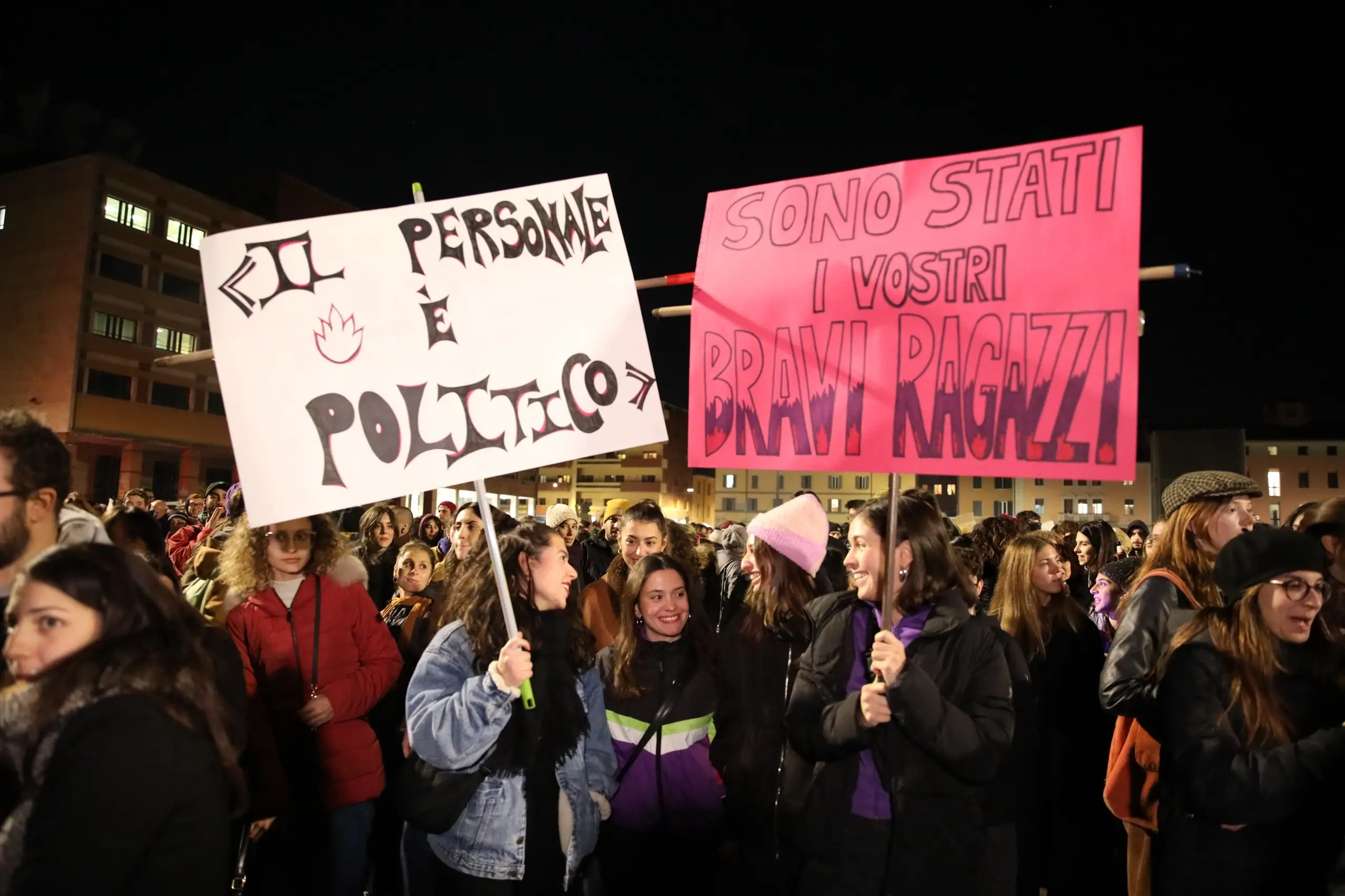 Giornata Contro La Violenza Sulle Donne: Tutte Le Iniziative In Emilia ...