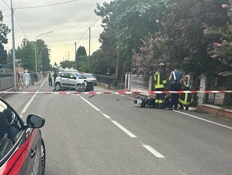 Incidente A Campegine Pedone Travolto Dopo Scontro Tra Moto E Auto