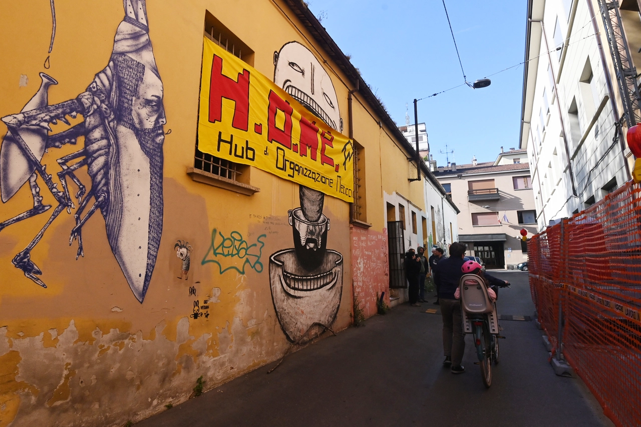 Occupazione in via Borgolocchi (Foto Schicchi)