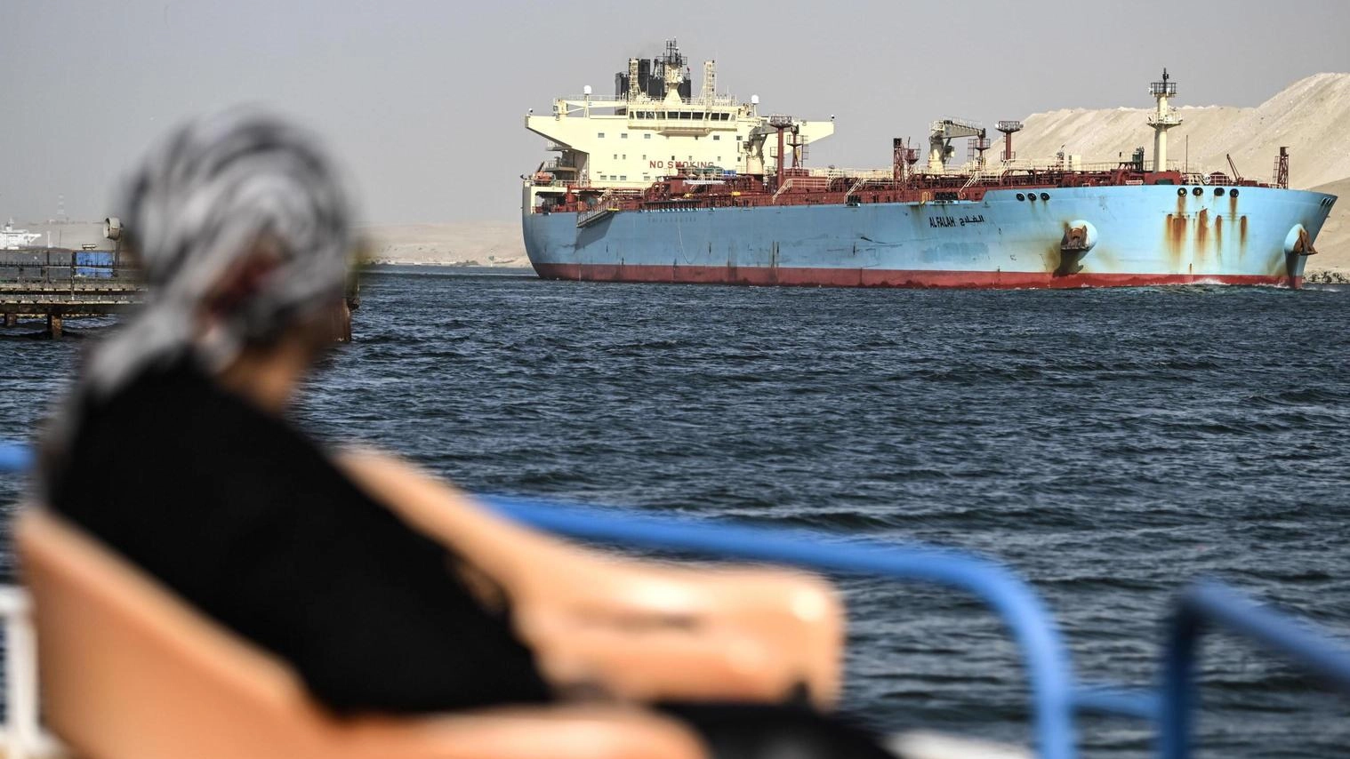 Crisi del Mar Rosso, le ricadute. Montanari passa sotto l’Africa: "Volano i prezzi dei container"