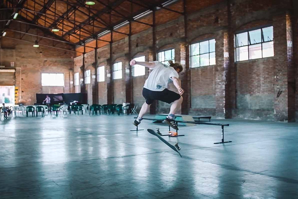 Skate nel capannone Eden Park