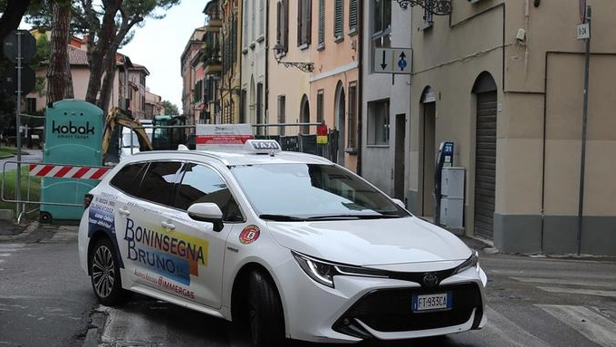 L’incrocio fra via Cavour e via Orsini