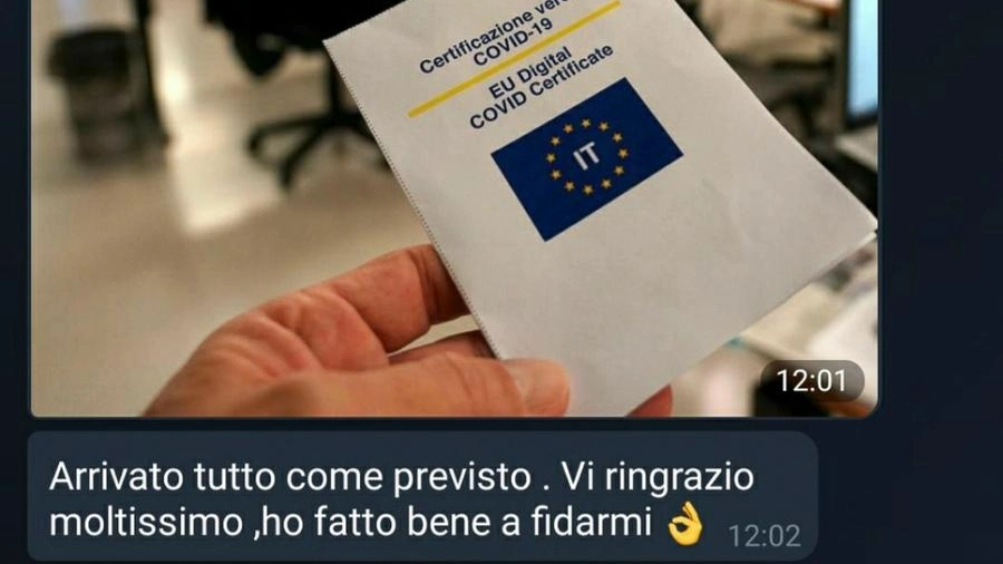 Una chat in cui si chiedevano e vendevano Green pass falsi