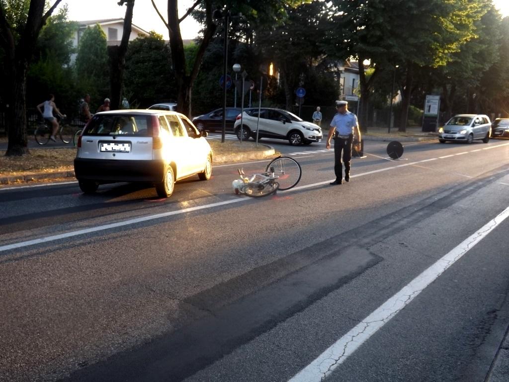 Massa Lombarda, Ciclista Travolto Da Un'auto. Le Foto