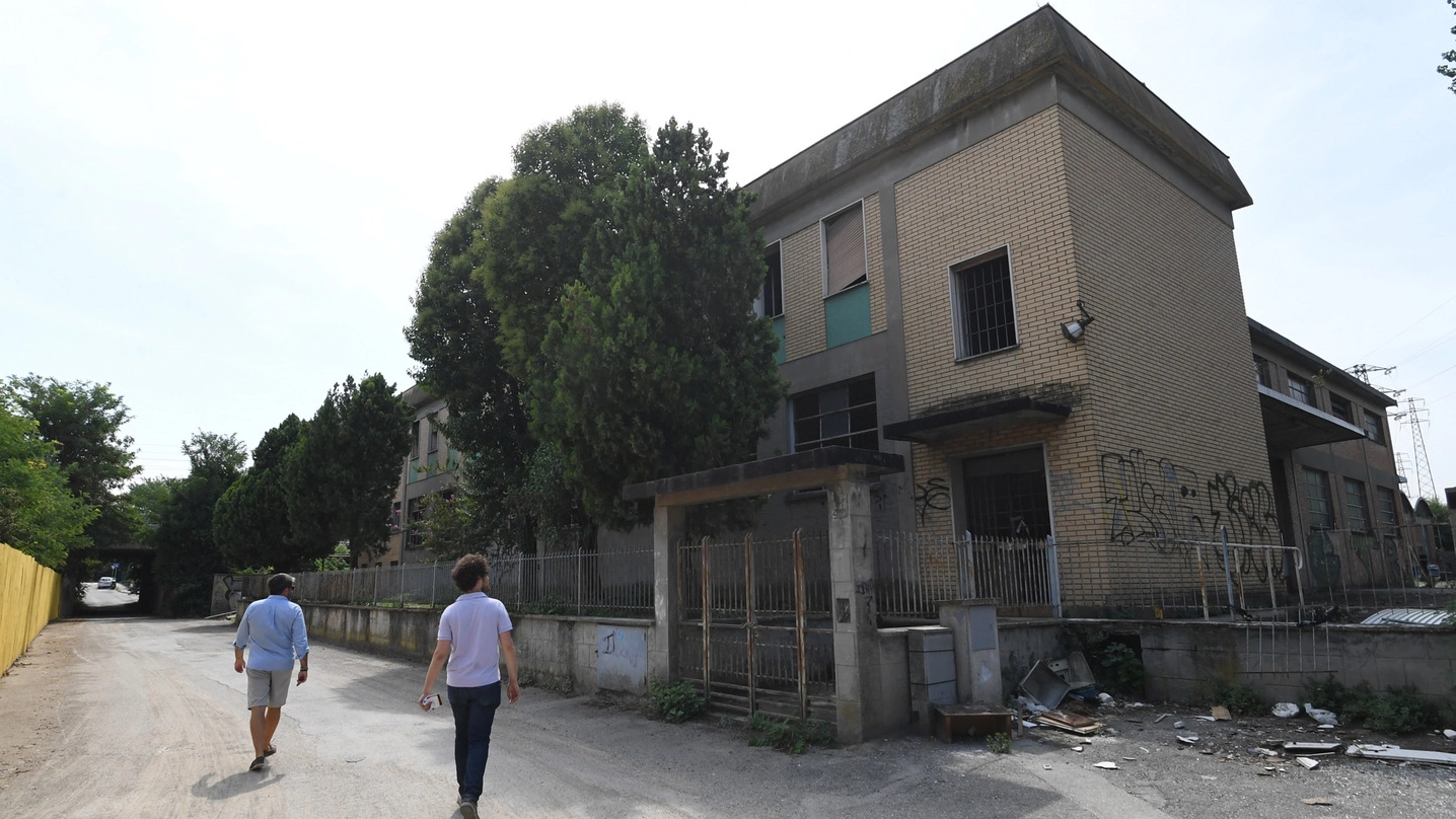 Lo stabile in via Agostino Bignardi (Foto Schicchi)