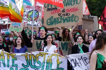 Fridays For Future 3 marzo 2023 a Bologna: dove e quando inizia il corteo